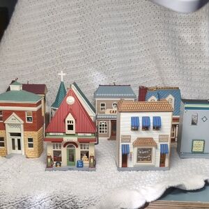 Lot of 9 Hallmark Holiday Keepsake Decorations Ornaments